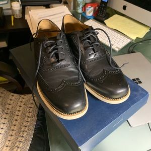 Men’s Cole Haan dress shoes, size 10